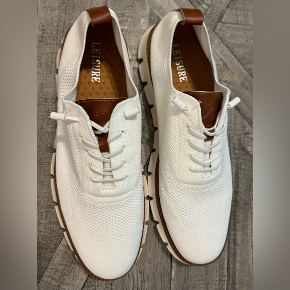 Dress sneakers for men